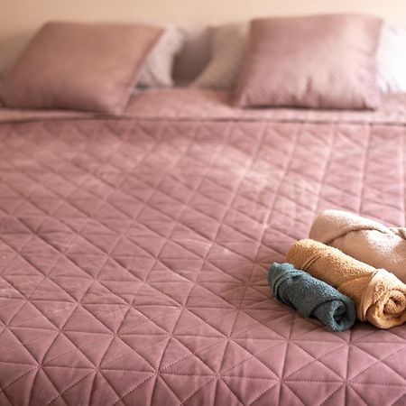 Shared Retro Vintage Luxury Apartment Bucureşti Eksteriør bilde
