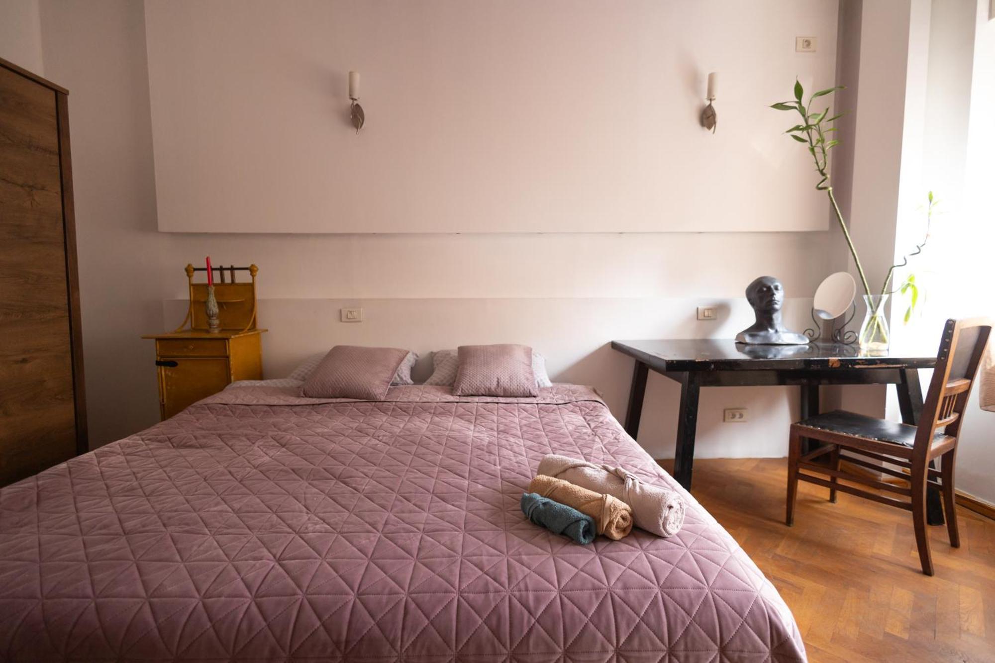 Shared Retro Vintage Luxury Apartment Bucureşti Eksteriør bilde
