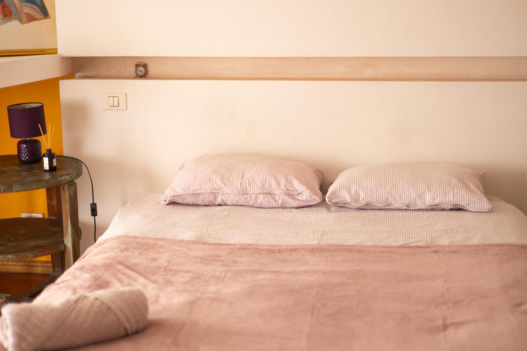 Shared Retro Vintage Luxury Apartment Bucureşti Eksteriør bilde