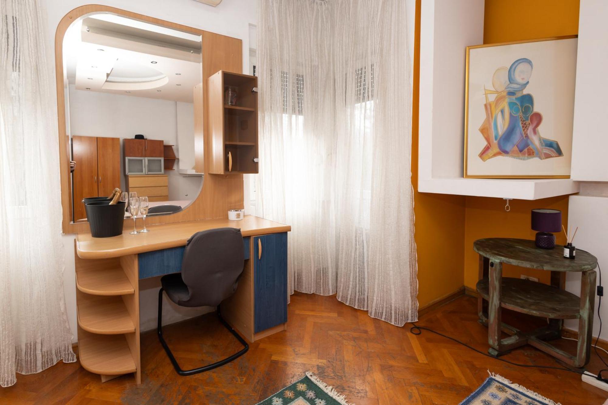 Shared Retro Vintage Luxury Apartment Bucureşti Eksteriør bilde