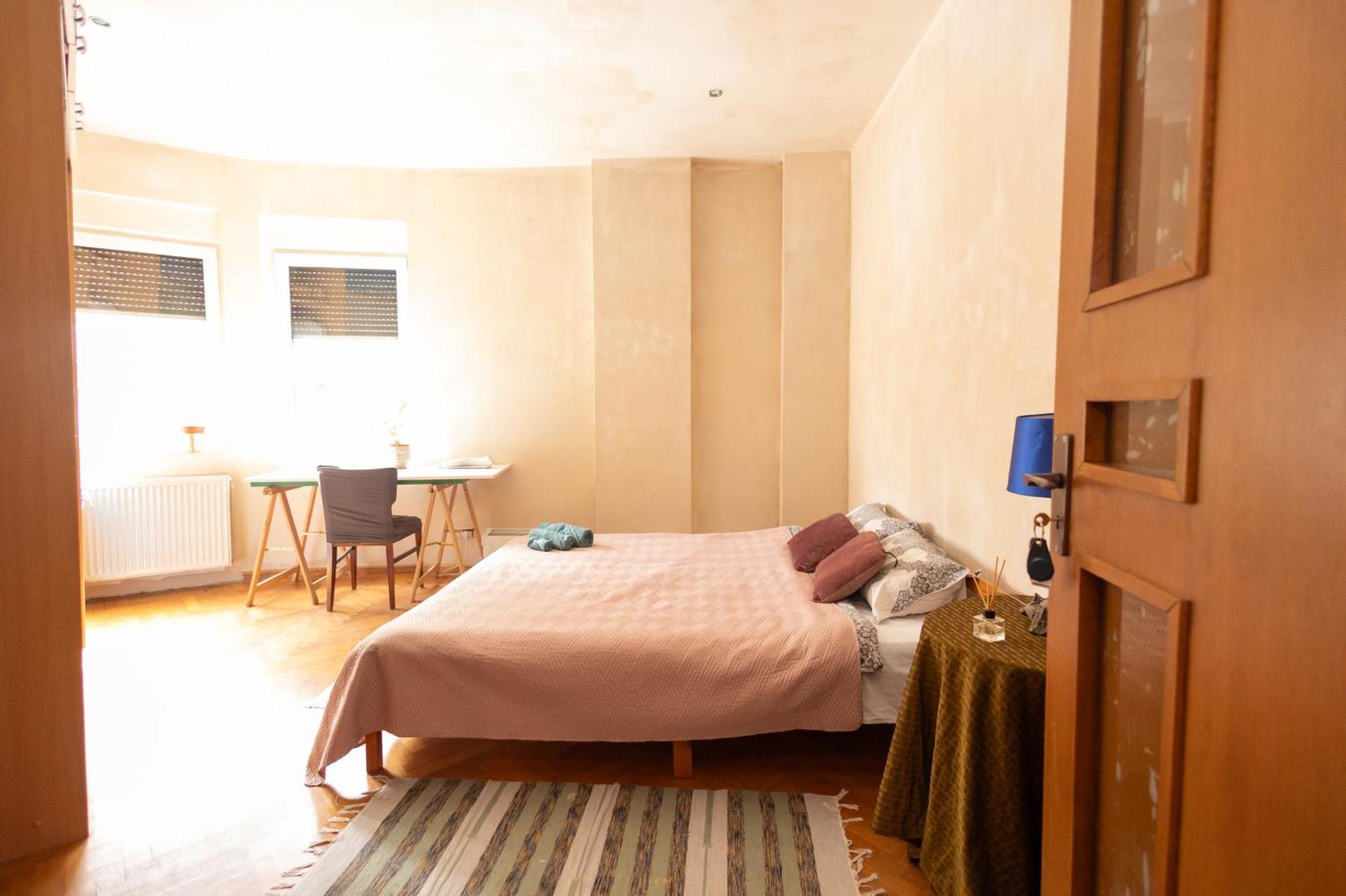 Shared Retro Vintage Luxury Apartment Bucureşti Eksteriør bilde